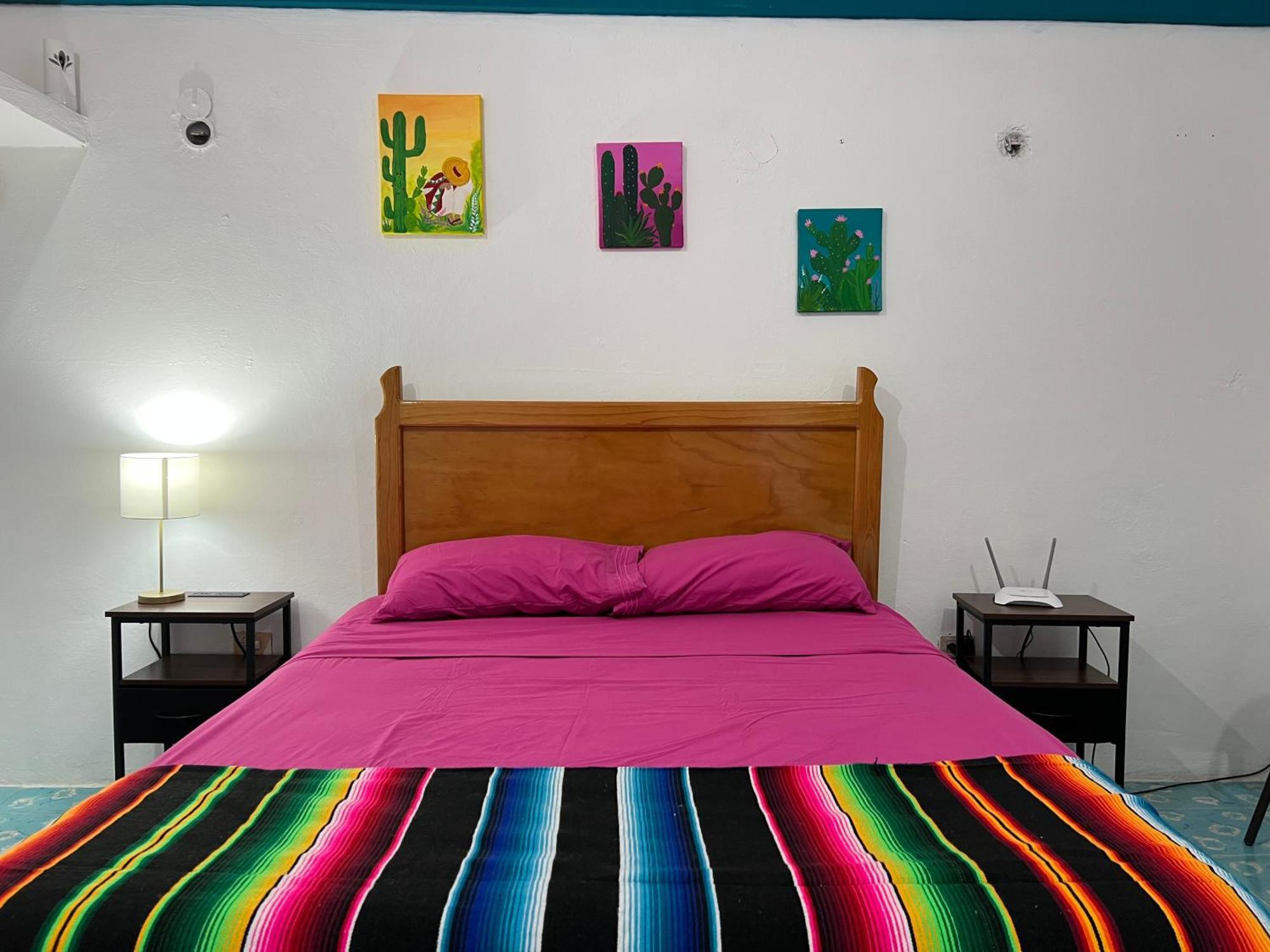 Casa Margarita Mexican Warmth Await! Apartment *